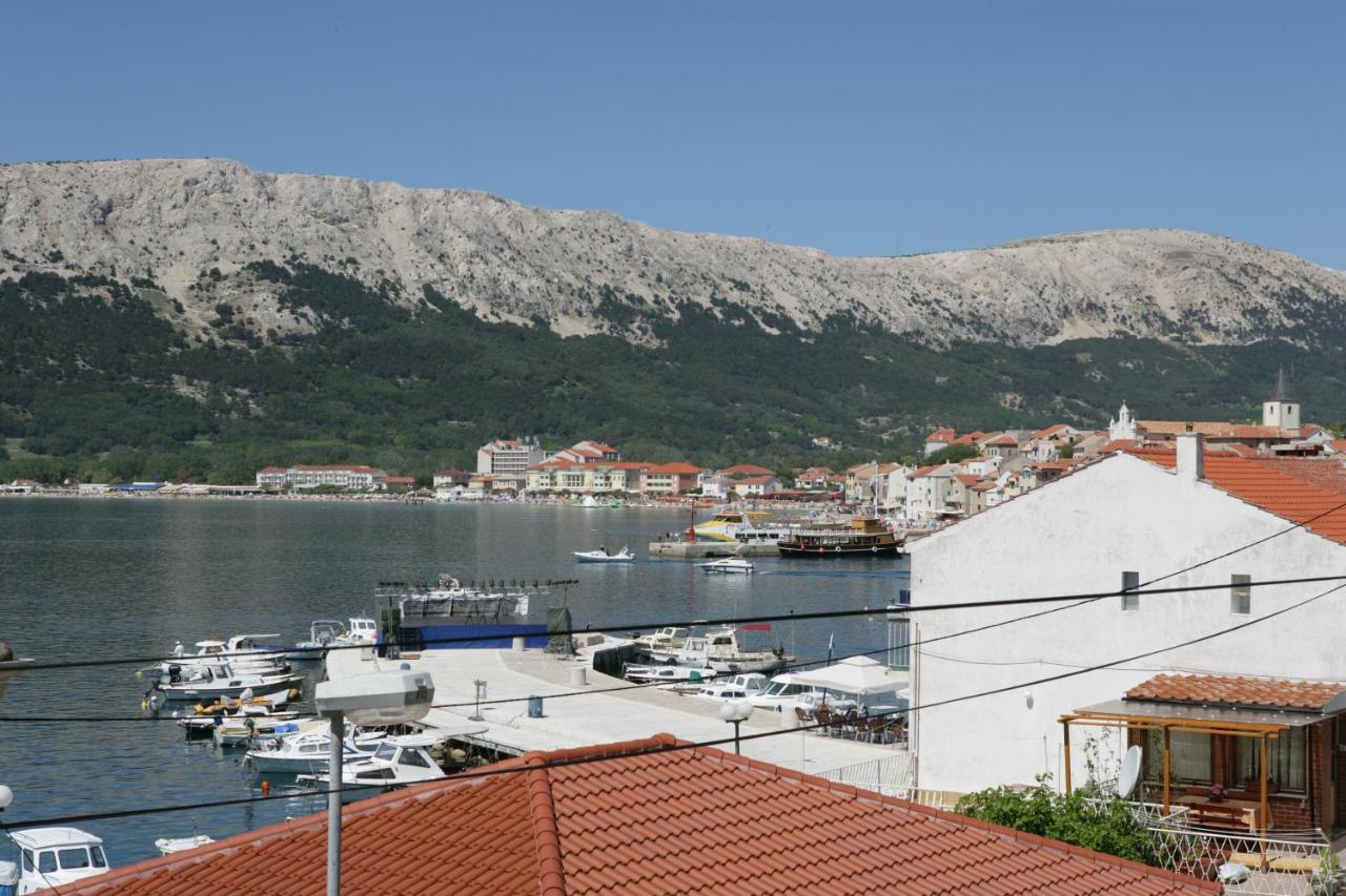 Apartment Mario With Terrace And Sea View Baška Exteriör bild