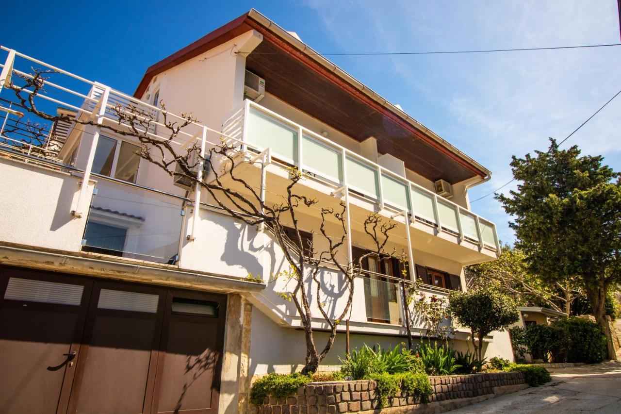 Apartment Mario With Terrace And Sea View Baška Exteriör bild